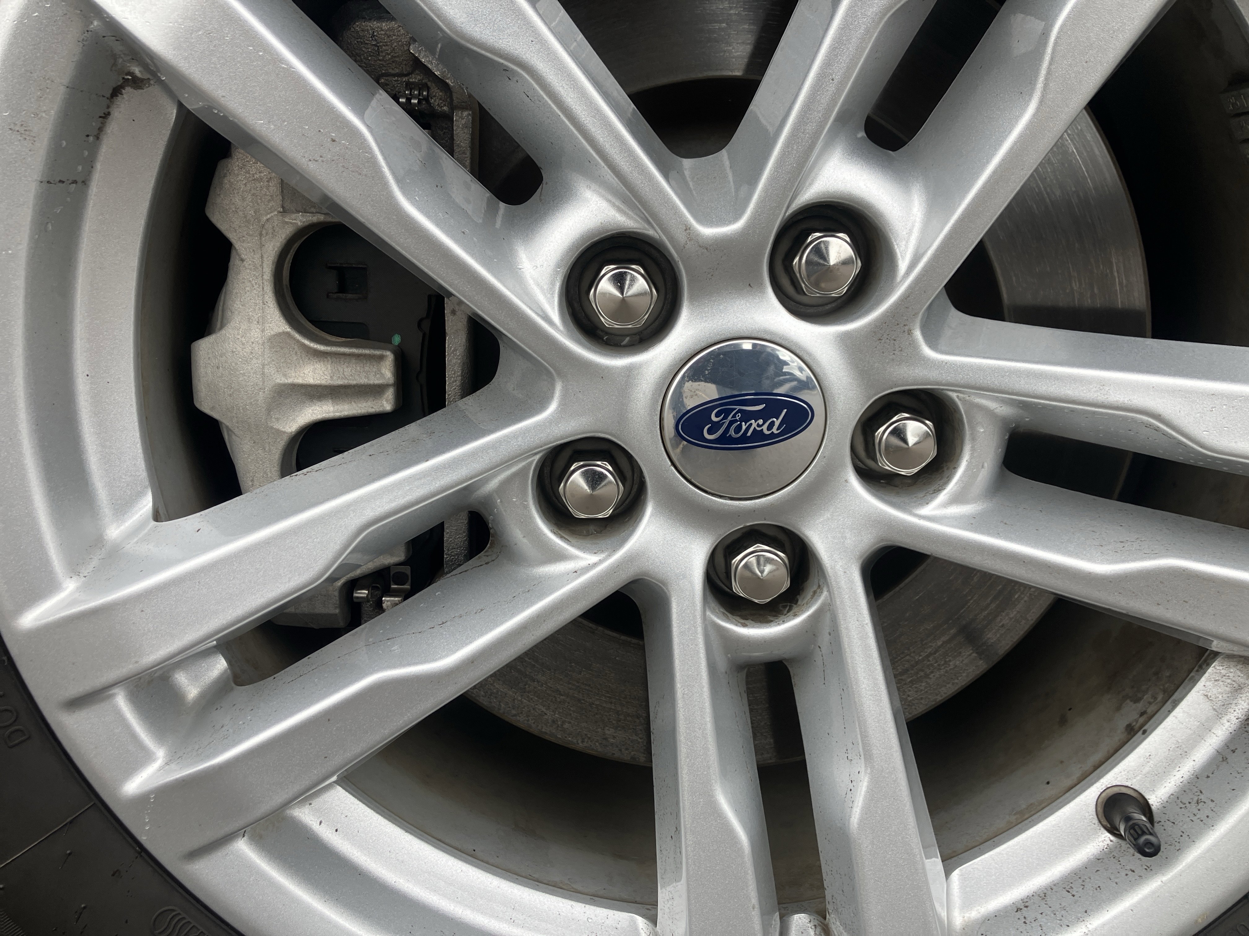 Used 2022 Ford Explorer XLT w/ Equipment Group 202A image 9