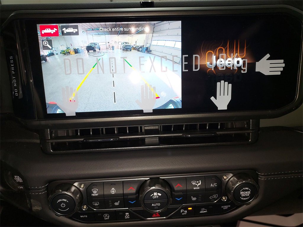 New 2026 Jeep Gladiator Mojave image 23