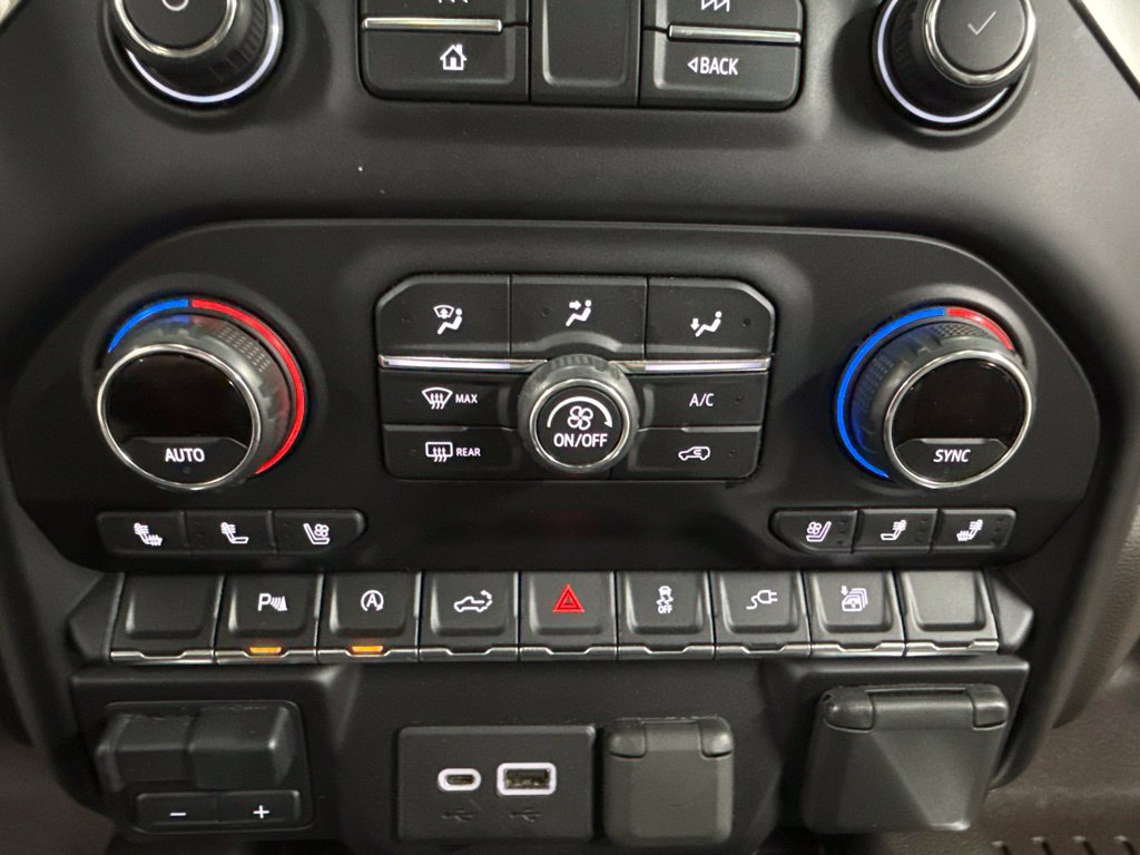 Used 2020 Chevrolet Silverado 1500 LTZ w/ LTZ Plus Package AWD/4WD image 25