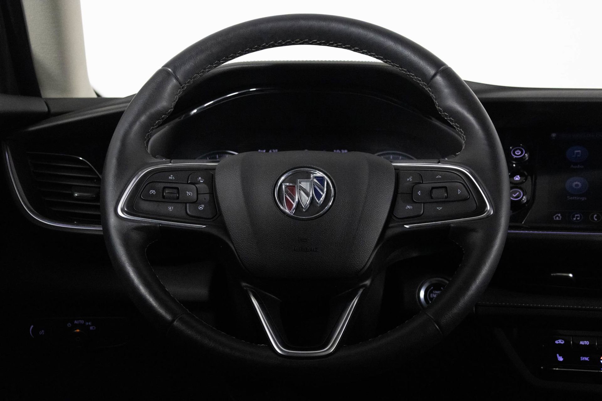Used 2021 Buick Envision Essence image 28