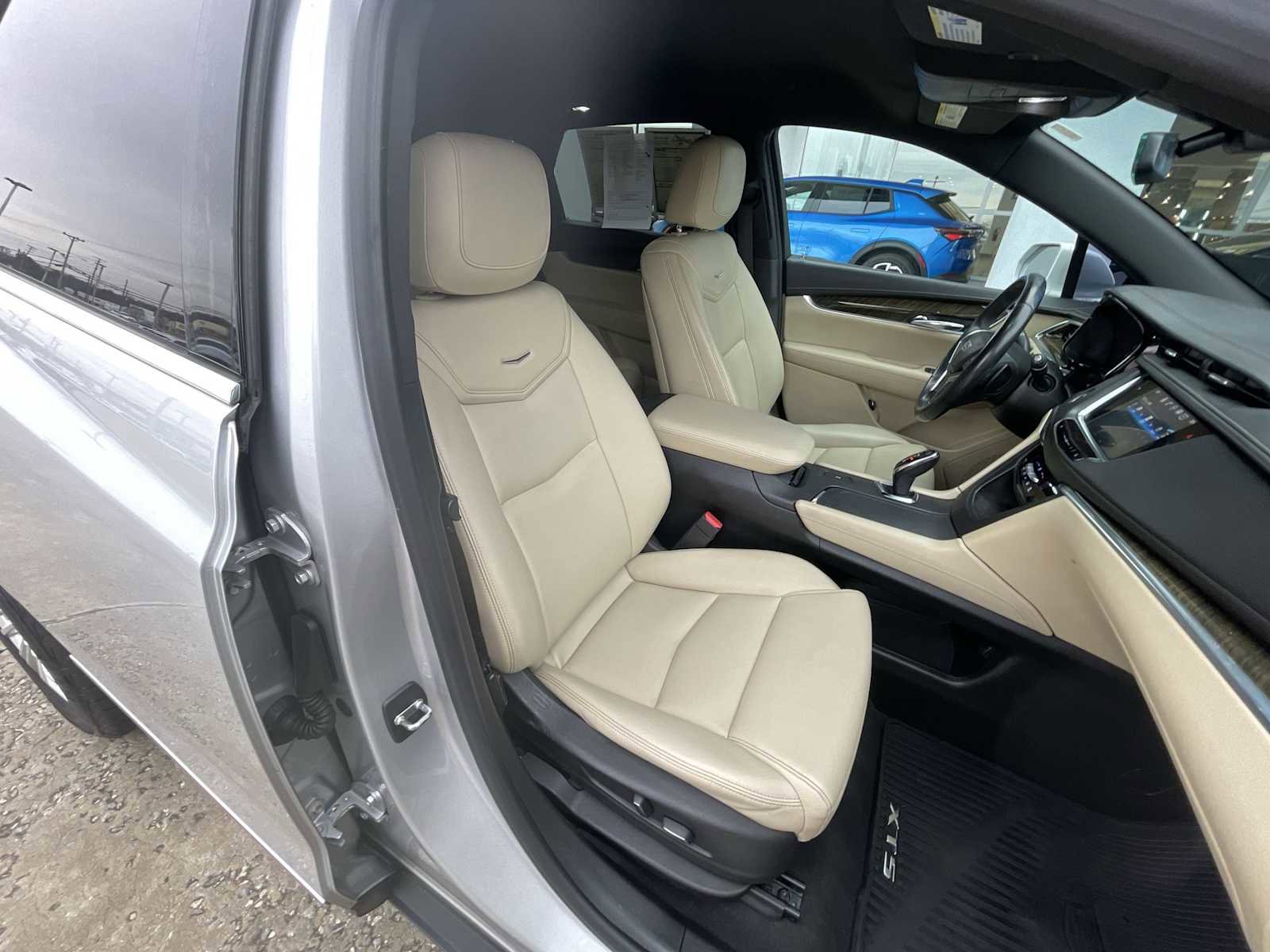 Certified 2017 Cadillac XT5 FWD image 27