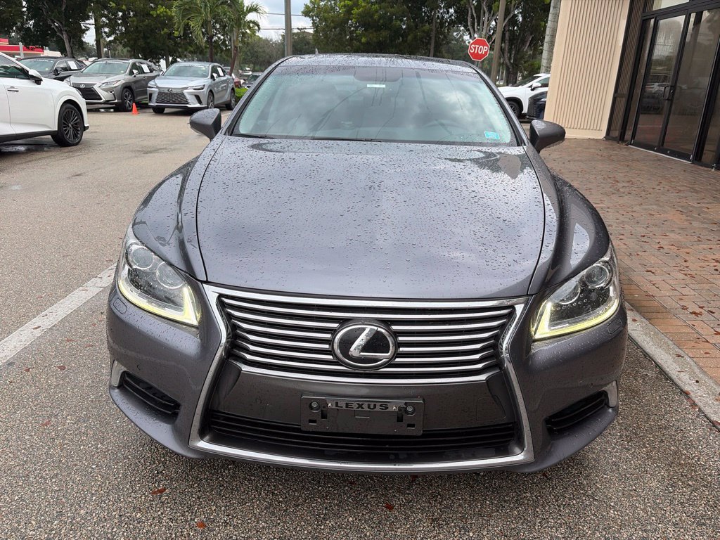 Used 2014 Lexus LS 460 AWD w/ Comfort Package image 9