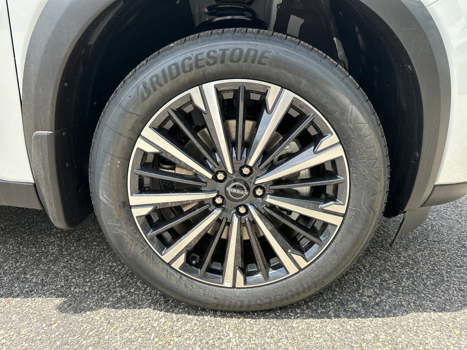 New 2026 Nissan Pathfinder Platinum FWD image 10