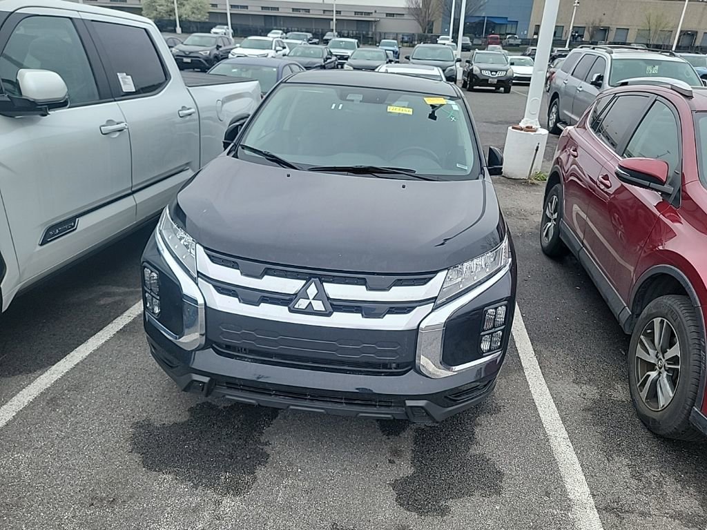 Used 2025 Mitsubishi Outlander Sport LE image 12
