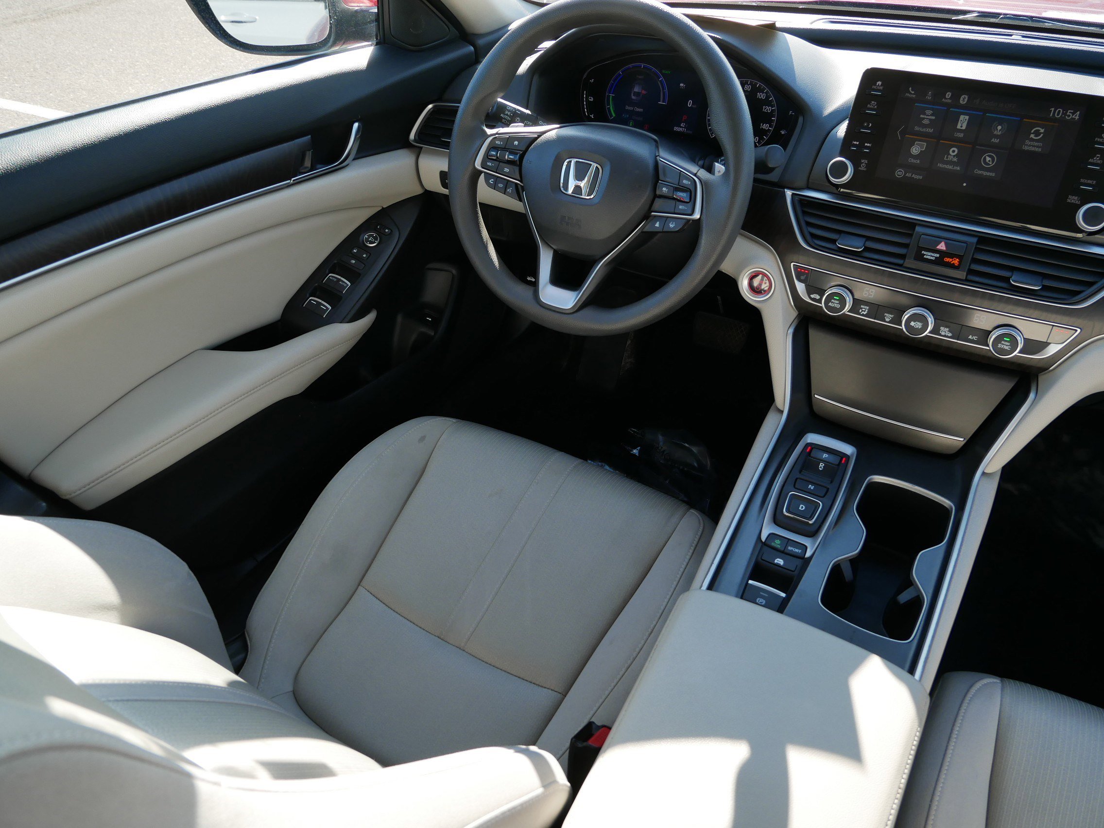 Certified 2021 Honda Accord EX image 9