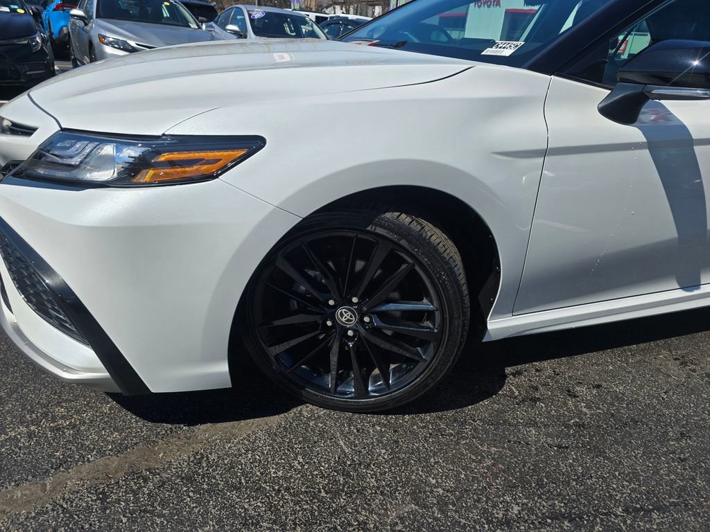 Used 2024 Toyota Camry XSE w/ Navigation Package image 2