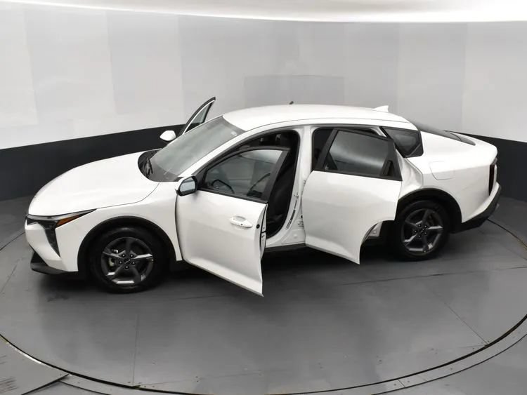 Used 2025 Kia K4 FWD image 7