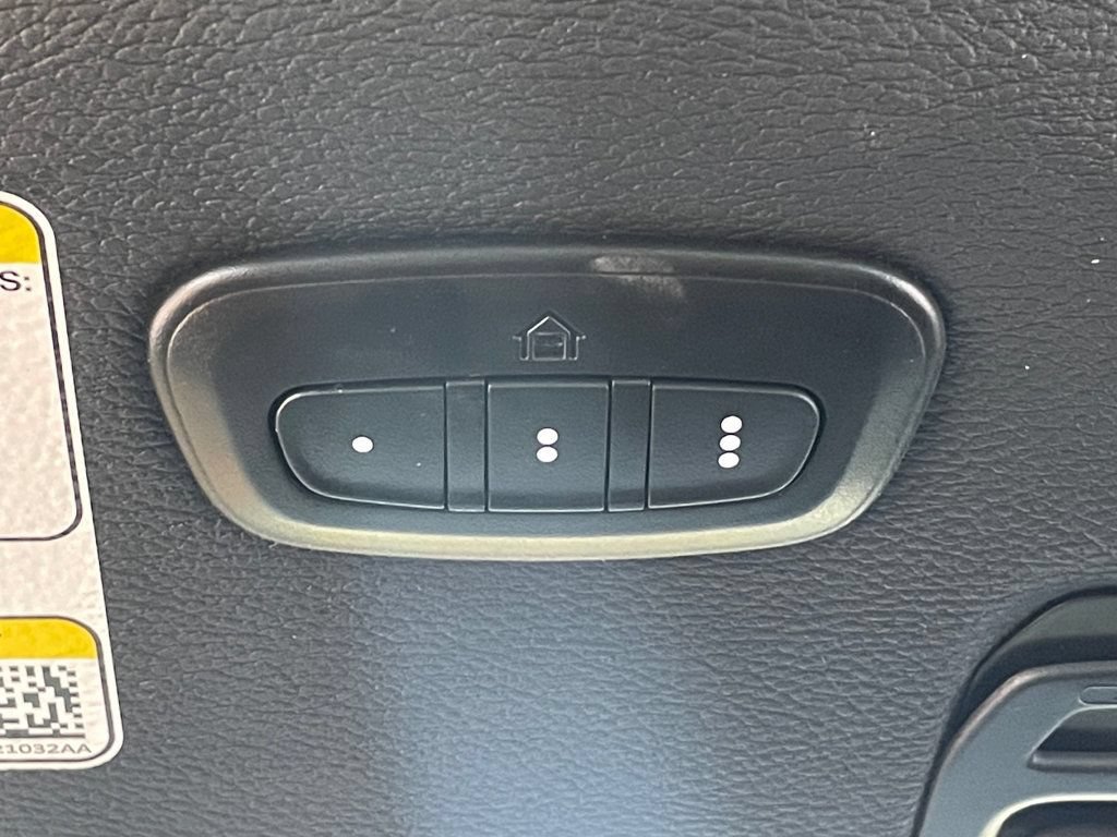 Used 2024 Jeep Wrangler Unlimited AWD/4WD image 29