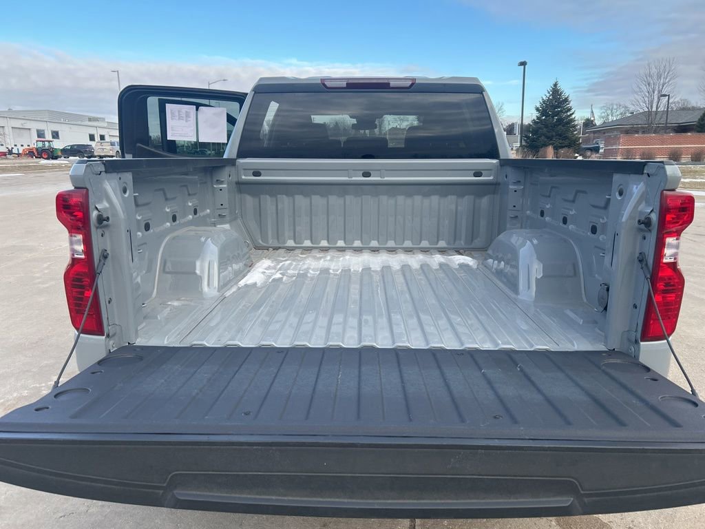 Used 2024 Chevrolet Silverado 1500 Custom w/ Turbomax Blackout Package image 23
