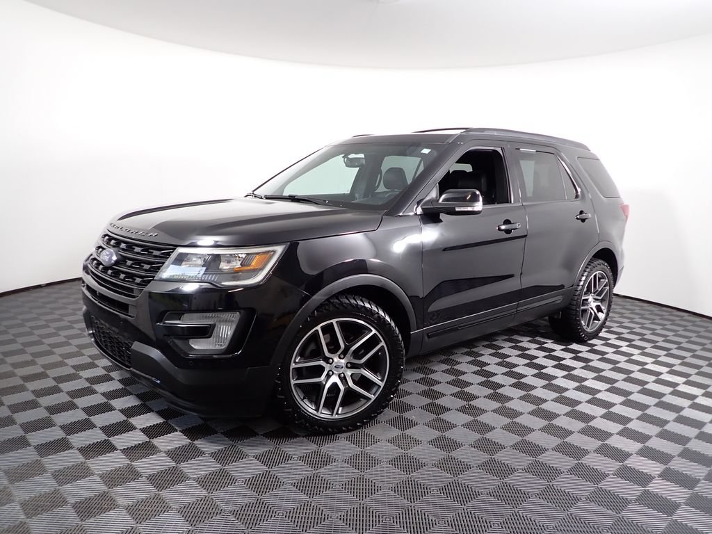 Used 2017 Ford Explorer Sport w/ Equipment Group 401A AWD/4WD image 12