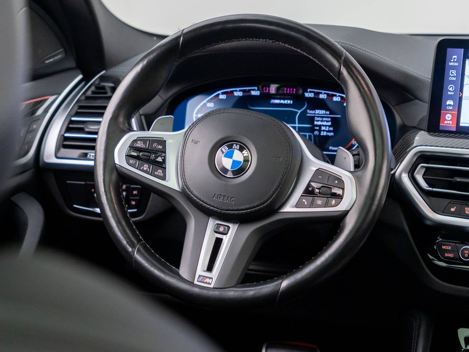 Used 2024 BMW X4 M40i AWD/4WD image 11