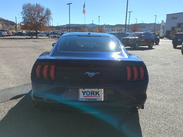 Used 2019 Ford Mustang Coupe image 5