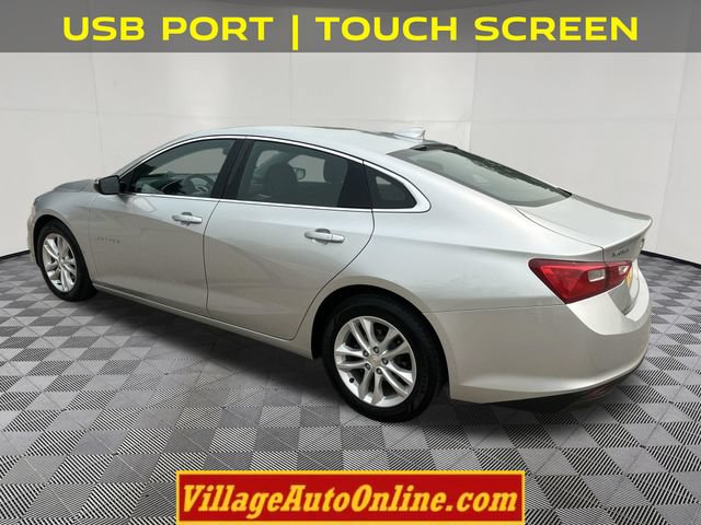 Used 2016 Chevrolet Malibu LT FWD image 2