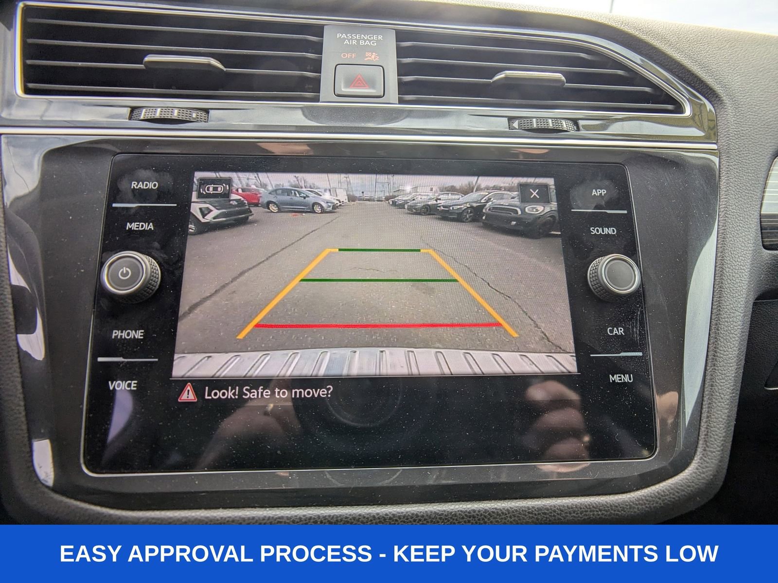 Used 2024 Volkswagen Tiguan Wolfsburg Edition image 30