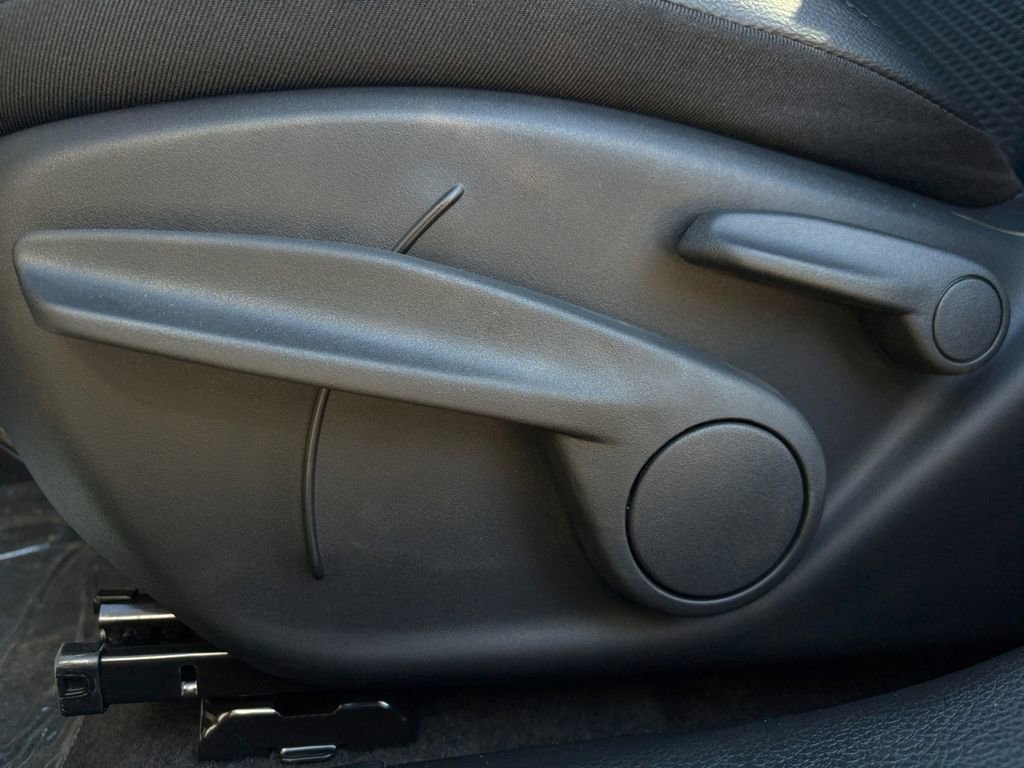 New 2026 Jeep Compass Latitude image 13