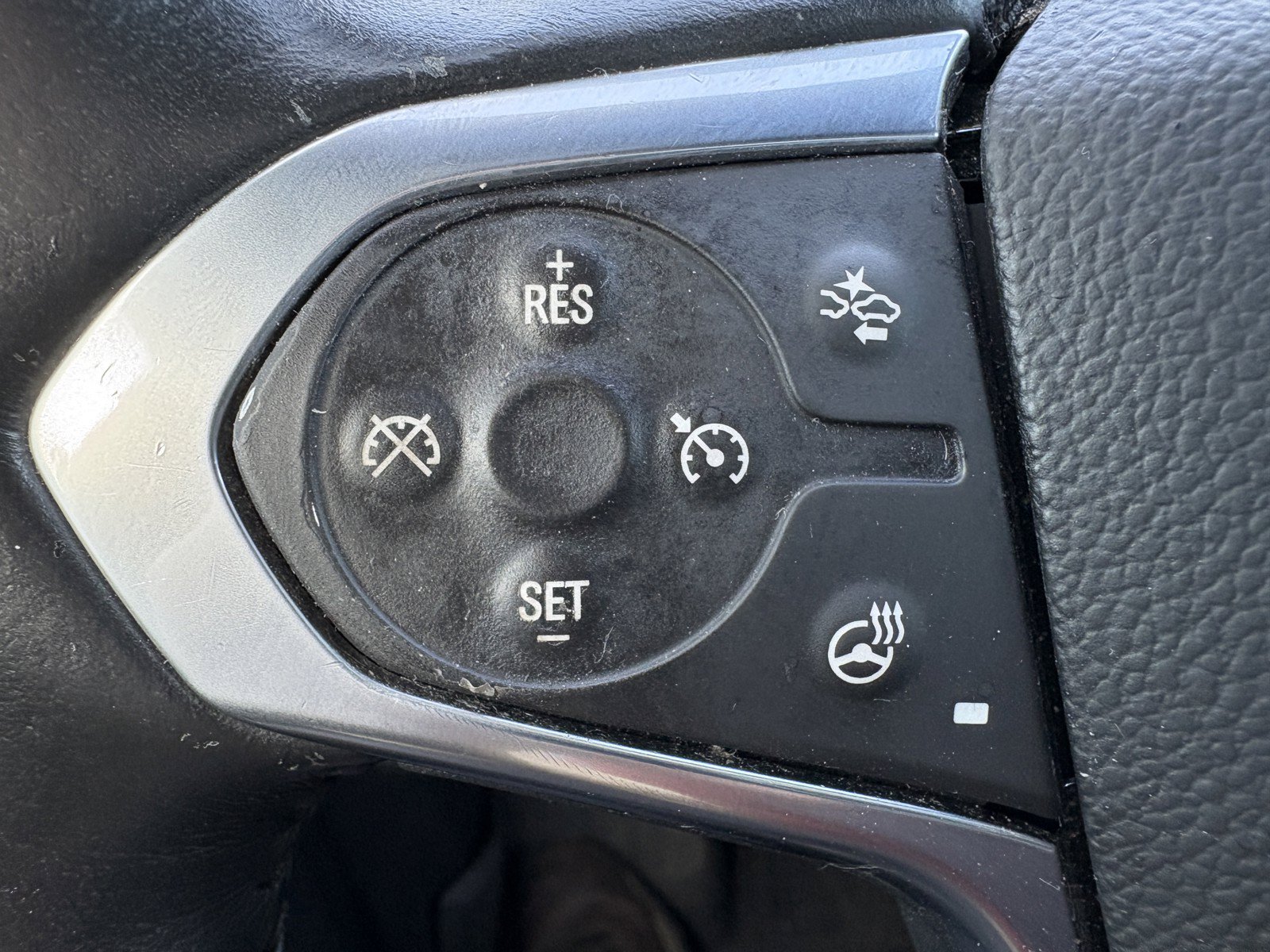 Used 2022 Chevrolet Traverse RS AWD/4WD image 13