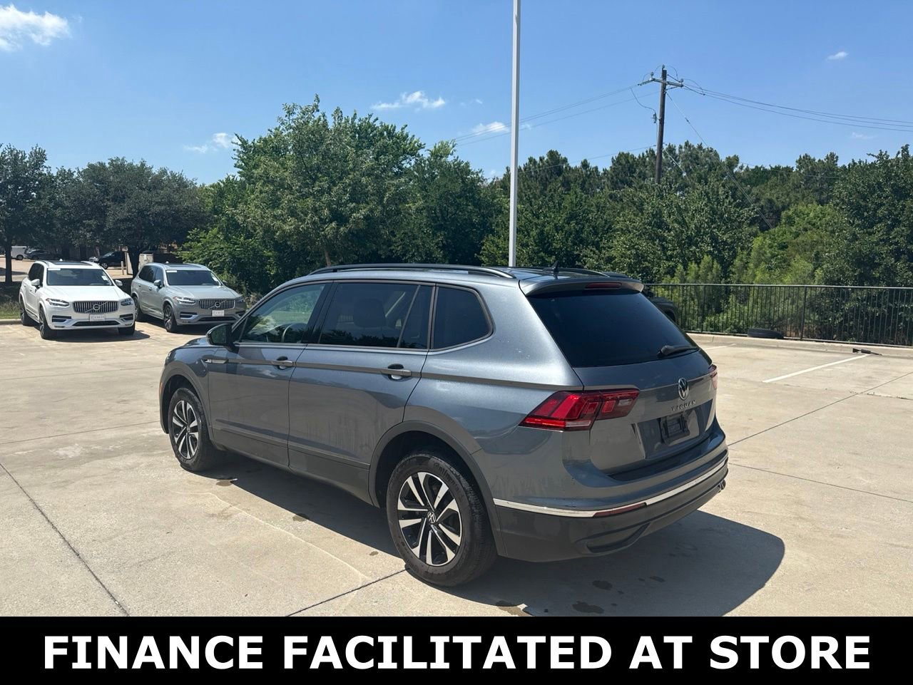 Used 2022 Volkswagen Tiguan S FWD image 6