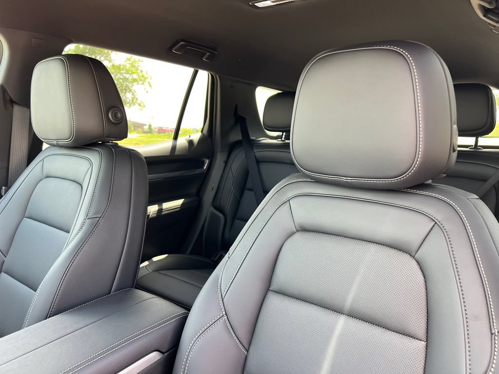 New 2027 GMC Terrain Elevation w/ Elevation Premium Package AWD/4WD image 11