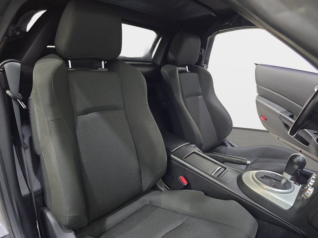 Used 2008 Nissan 350Z Enthusiast RWD image 12