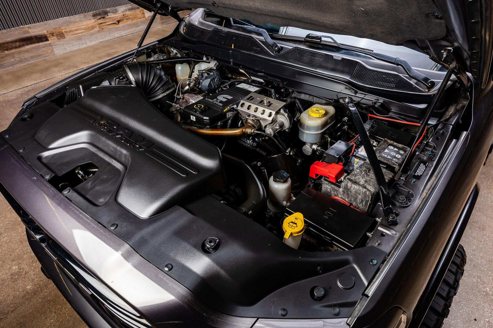 Used 2019 RAM 2500 Laramie w/ Night Edition AWD/4WD image 40