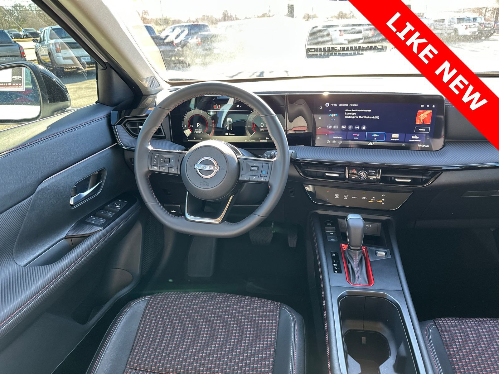 Used 2026 Nissan Kicks SR w/ Illumination Package image 22