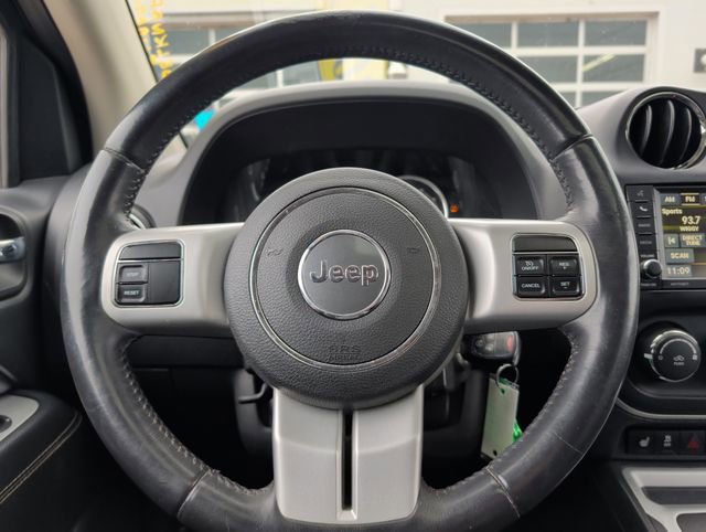 Used 2017 Jeep Compass High Altitude image 19