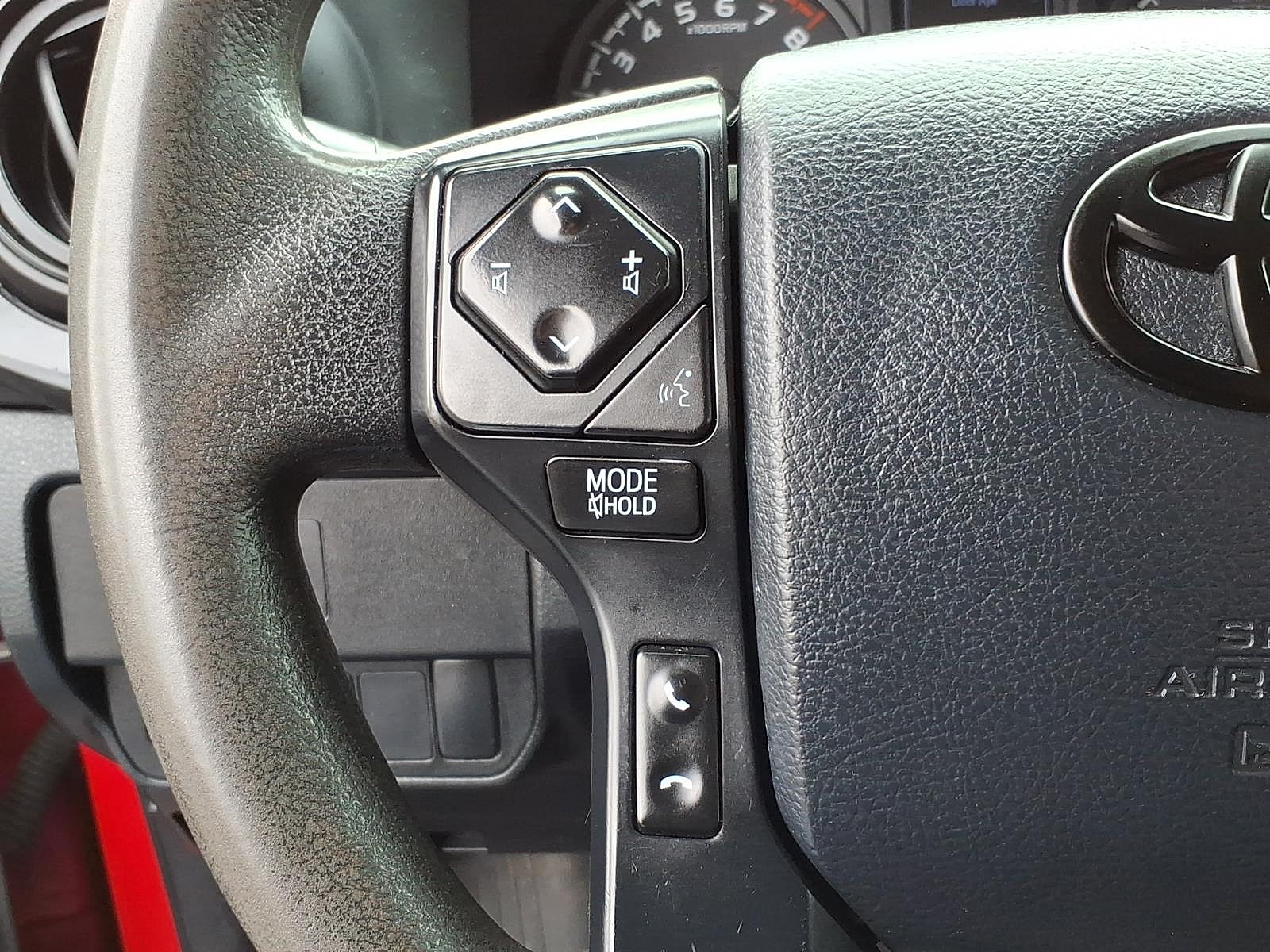 Used 2020 Toyota Tacoma SR AWD/4WD image 17