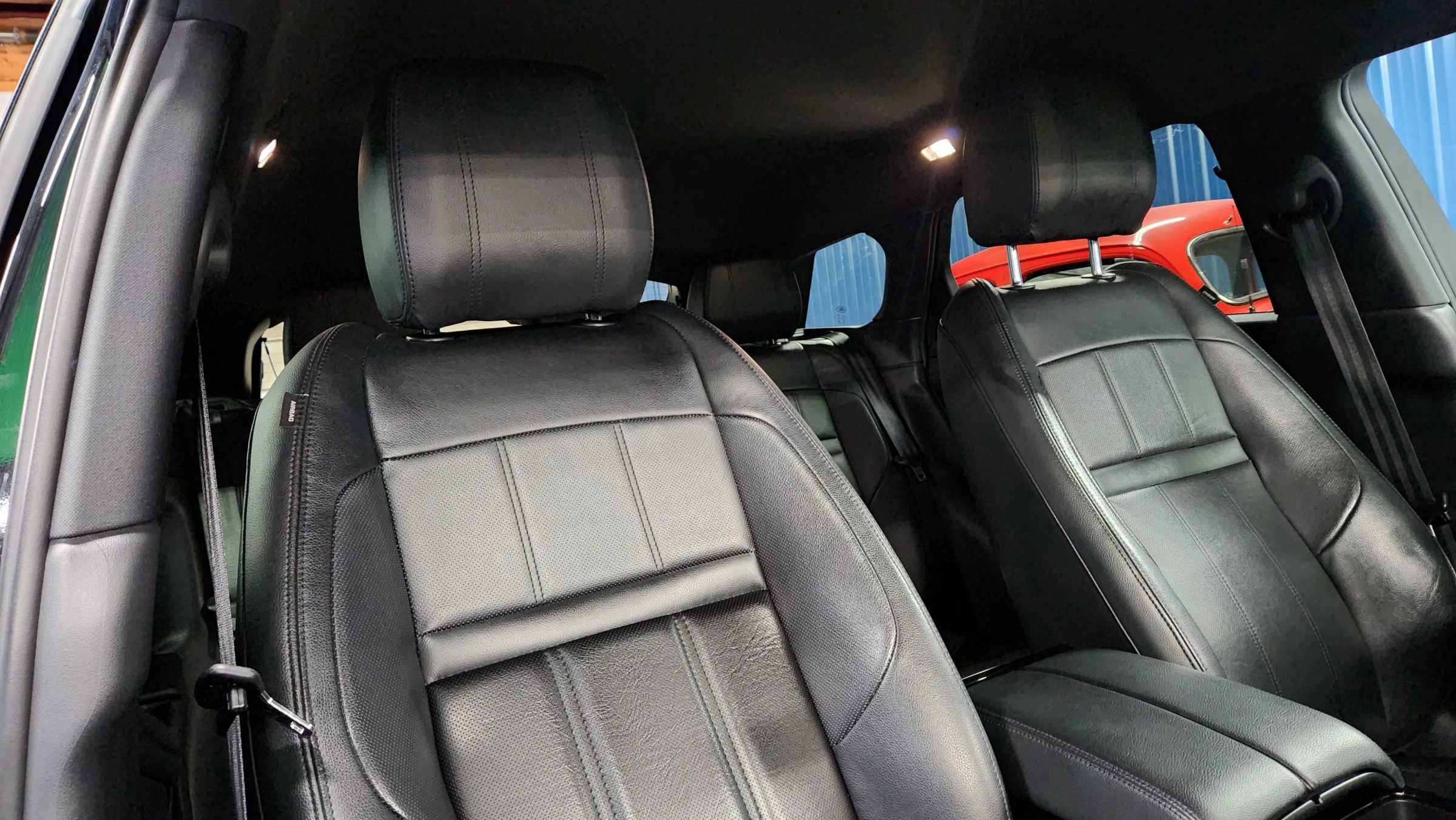Used 2020 Land Rover Range Rover Evoque SE image 13