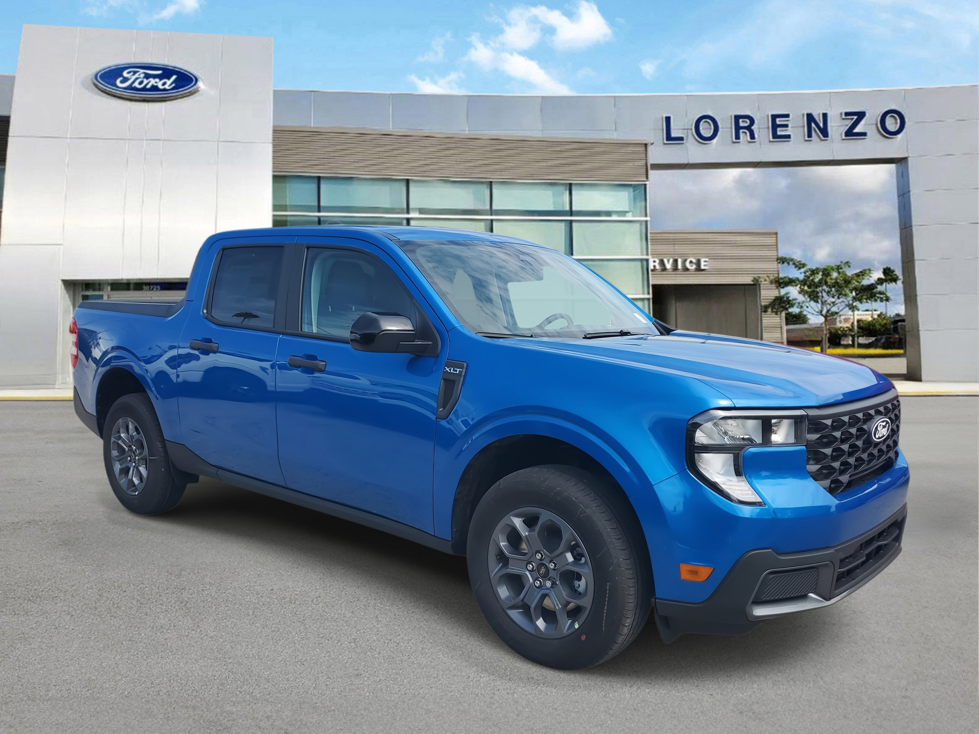 New 2025 Ford Maverick XLT w/ XLT Luxury Package image 3