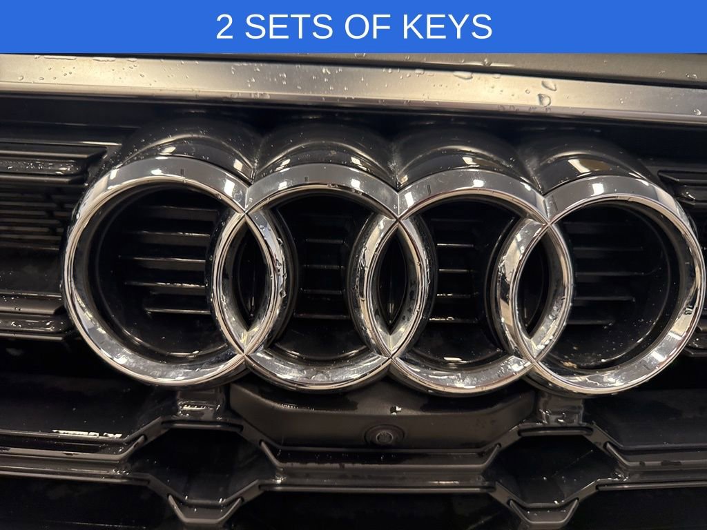 Used 2025 Audi Q5 e Premium Plus w/ Premium Plus Package image 3