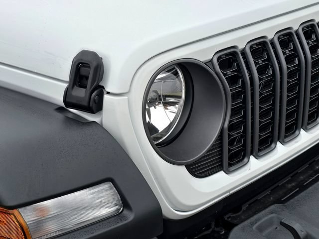 New 2026 Jeep Wrangler Sport AWD/4WD image 24