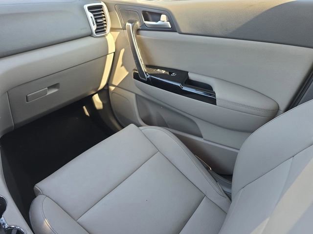 Used 2019 Kia Sportage EX image 11