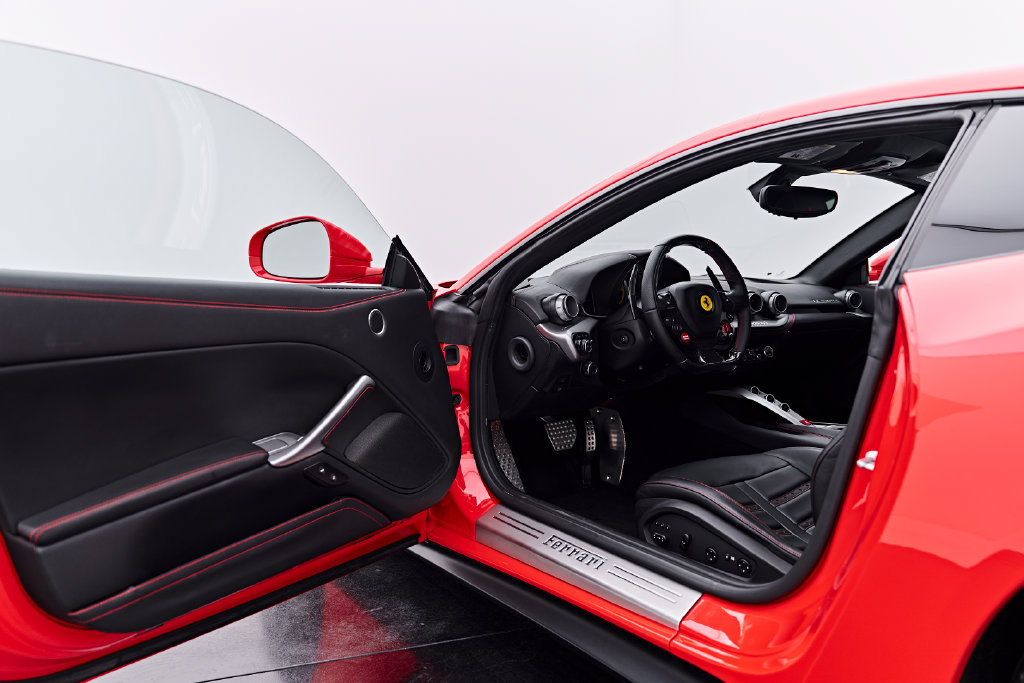 Used 2016 Ferrari F12 Berlinetta RWD image 45