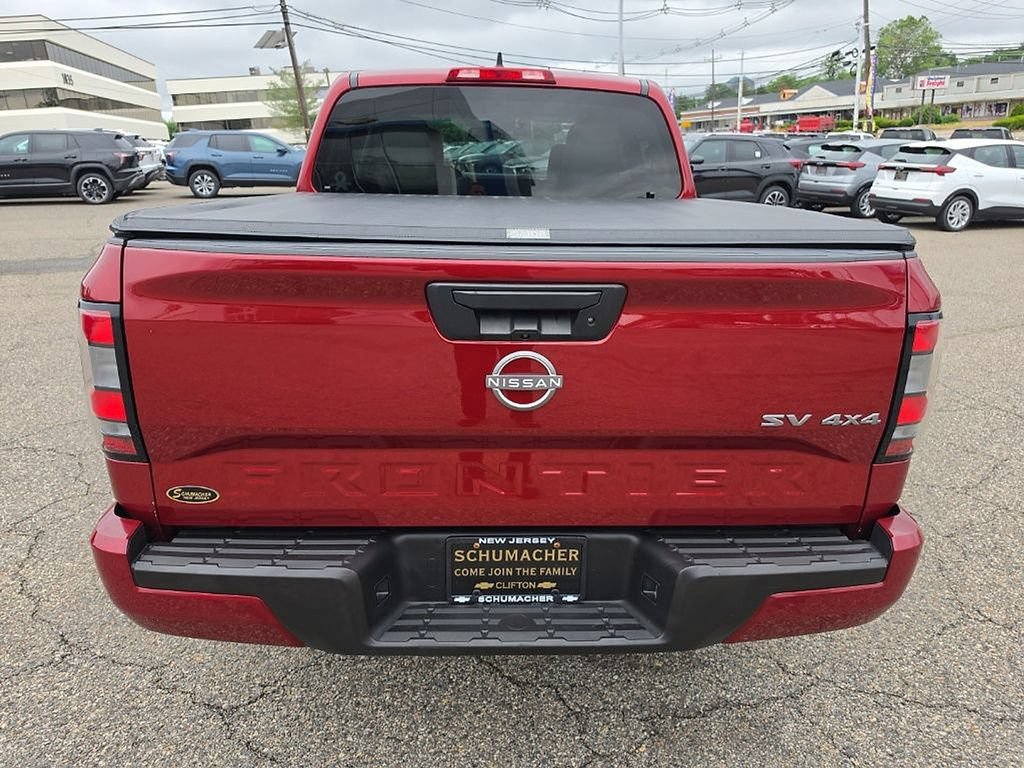 Used 2022 Nissan Frontier SV AWD/4WD image 4