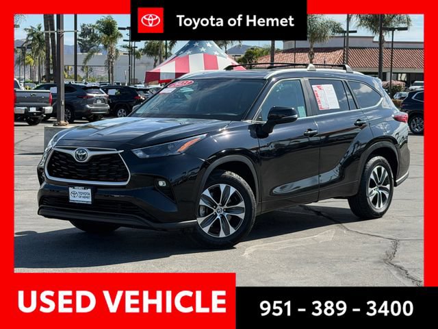 Used 2023 Toyota Highlander XLE FWD image 1