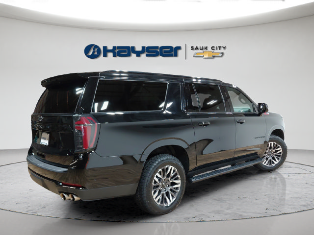 Certified 2025 Chevrolet Suburban Z71 AWD/4WD image 7