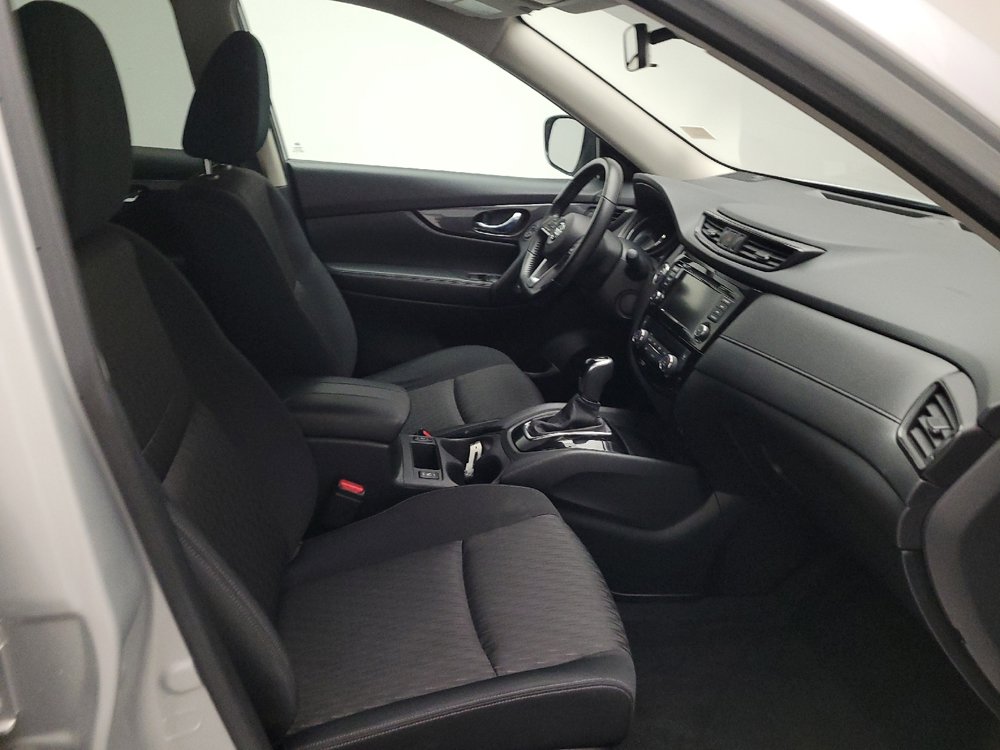 Used 2020 Nissan Rogue SV AWD/4WD image 21