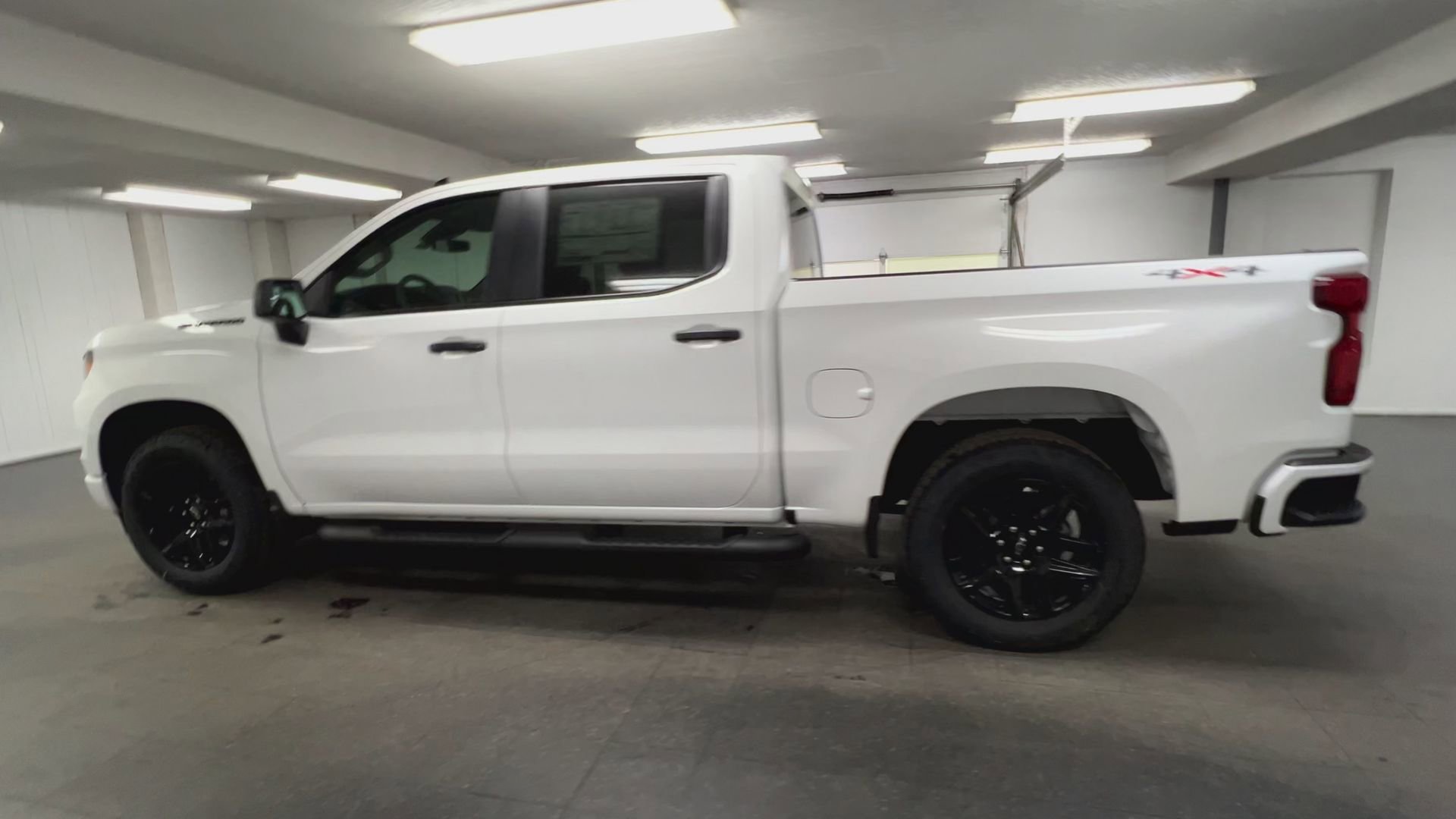 New 2026 Chevrolet Silverado 1500 Custom w/ Turbomax Blackout Package AWD/4WD image 39