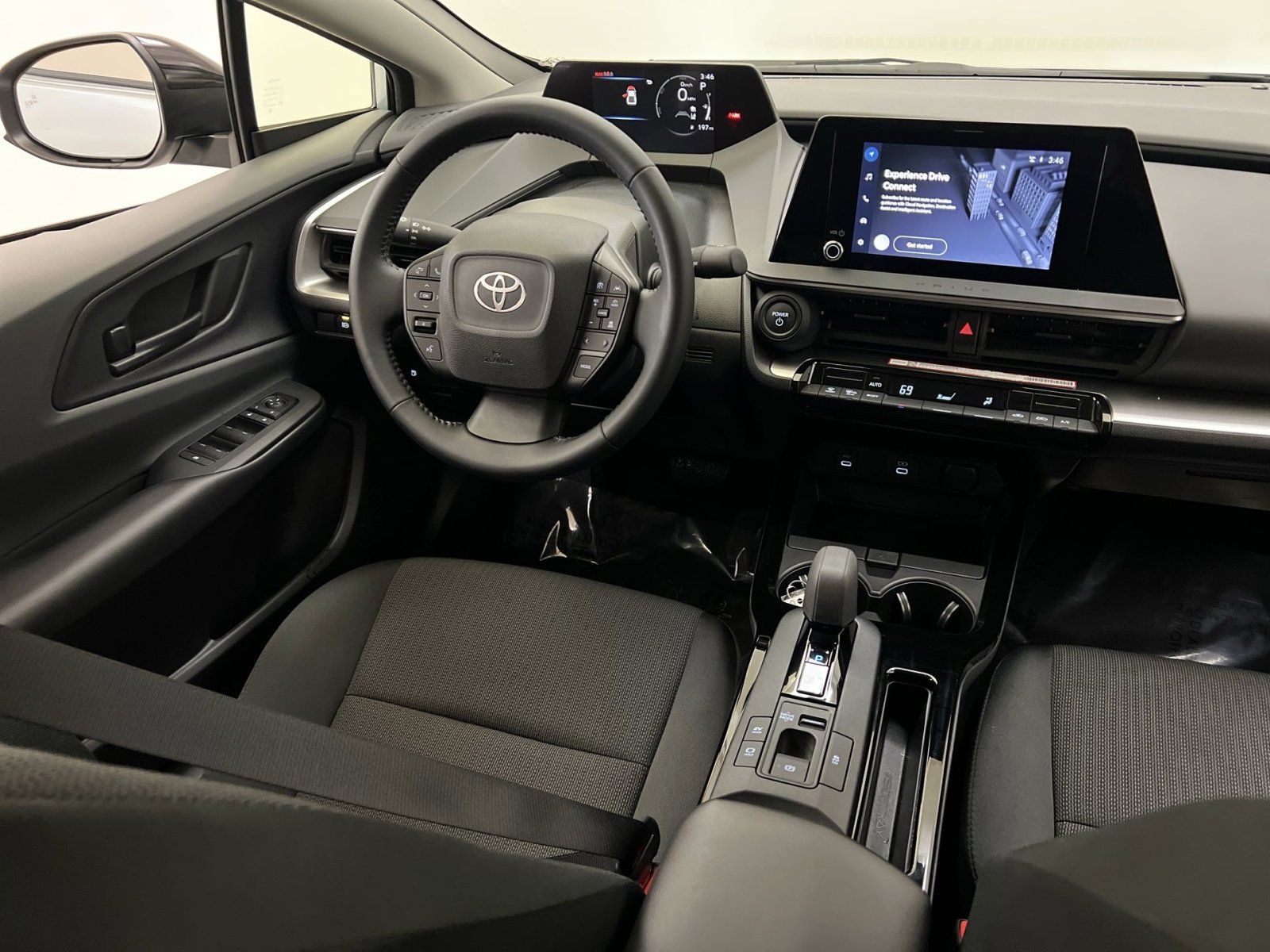 Used 2026 Toyota Prius LE image 30