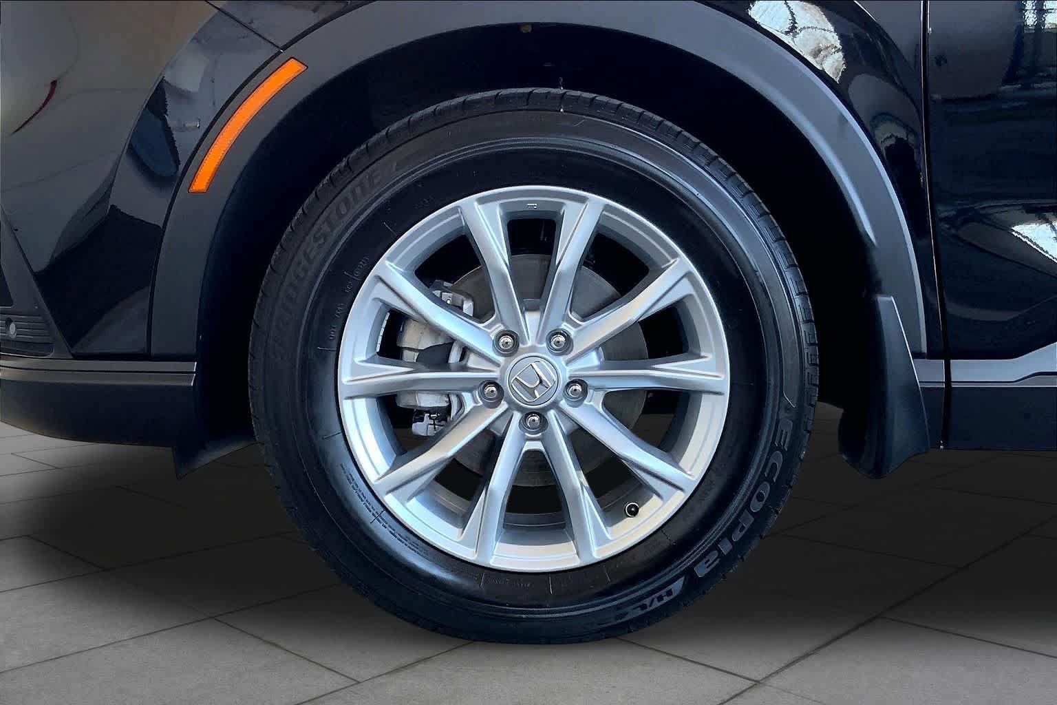 Used 2025 Honda CR-V EX-L image 19