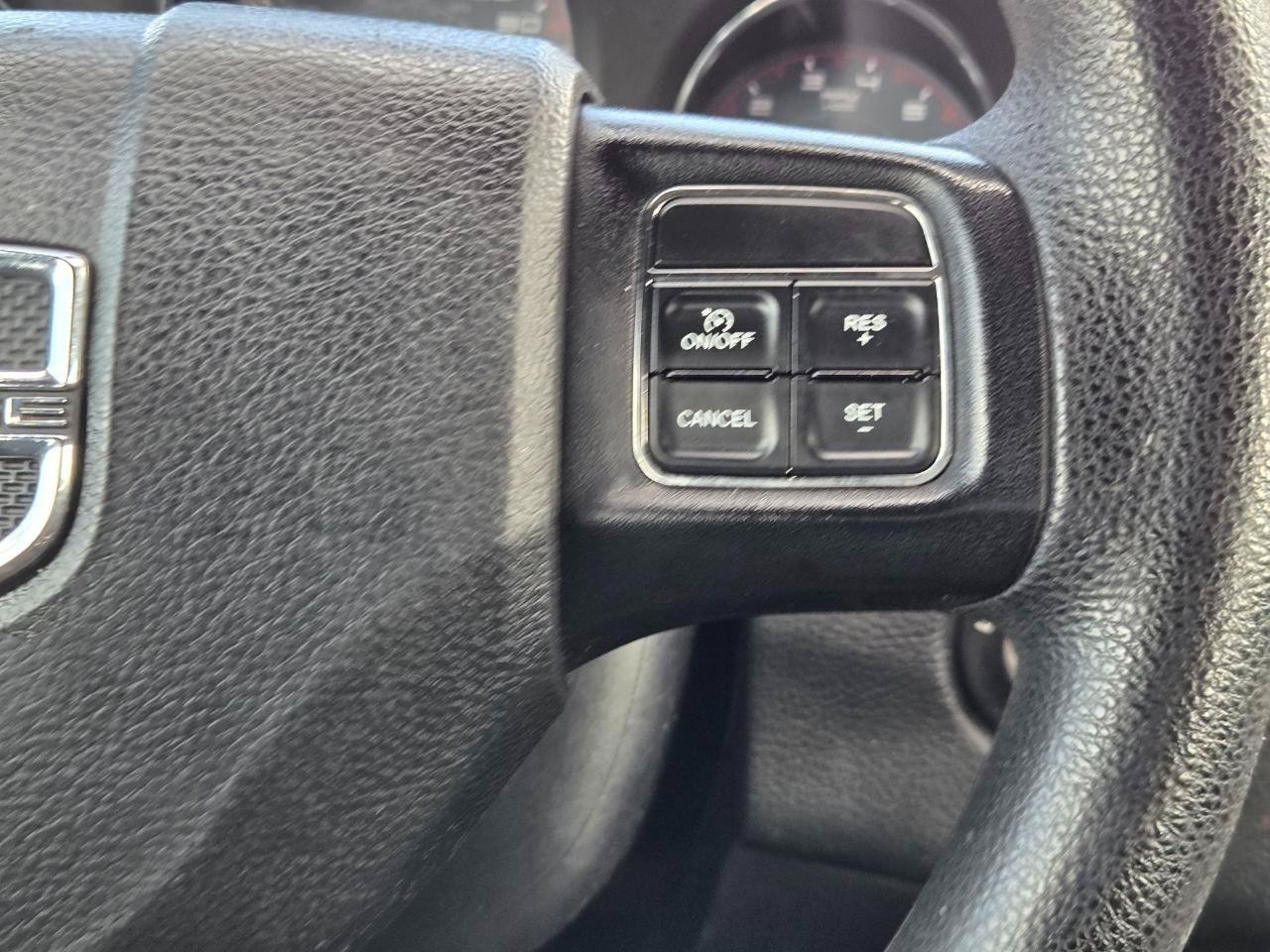 Used 2012 Dodge Avenger SE FWD image 20
