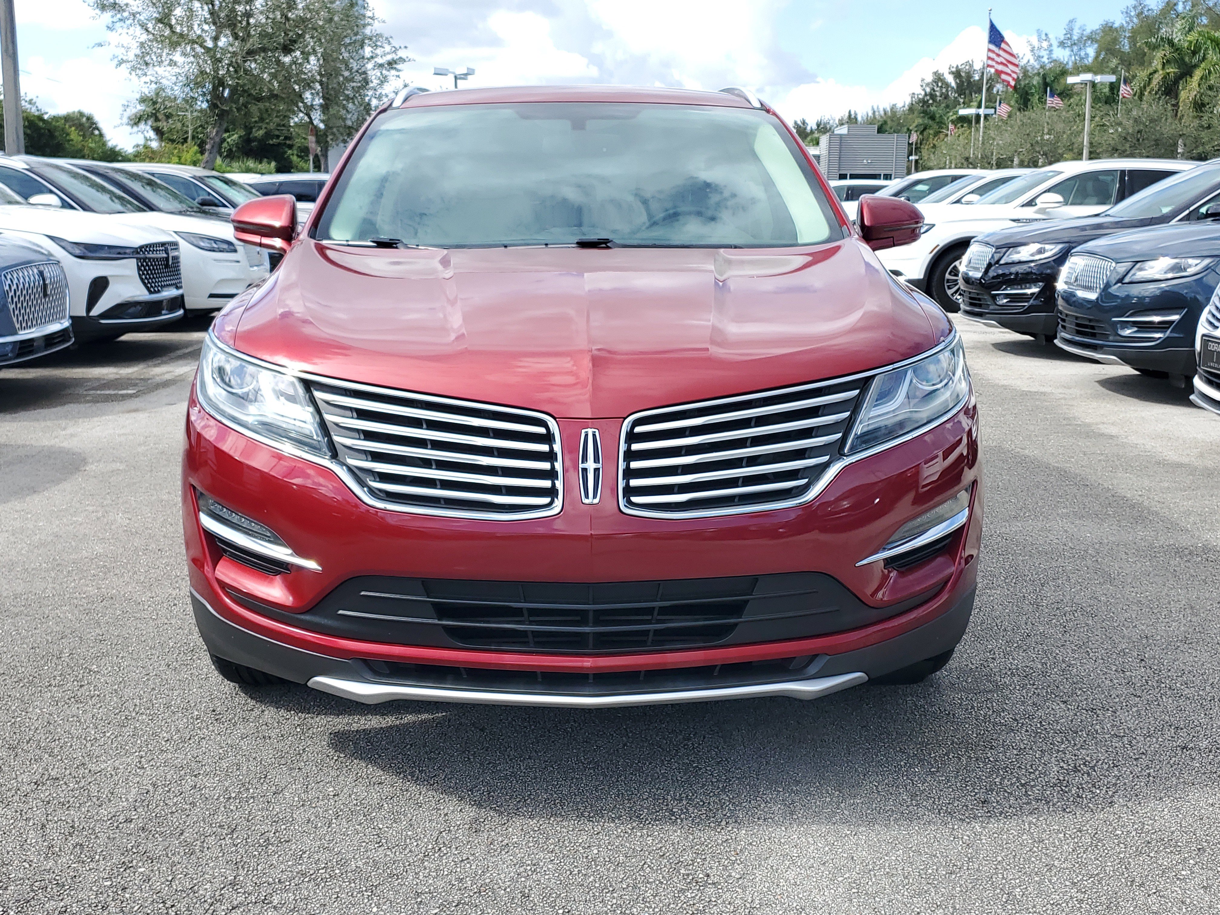 Used 2018 Lincoln MKC Select w/ Select Plus Package image 2