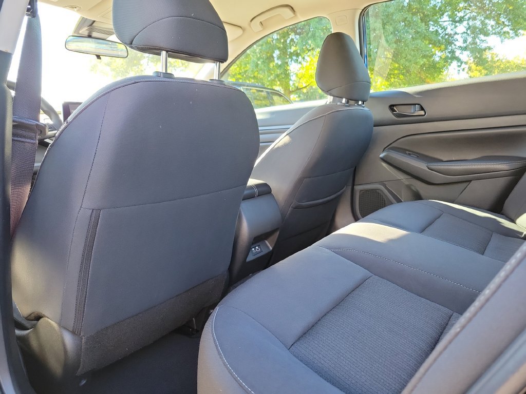 Used 2025 Nissan Altima 2.5 SV FWD image 16