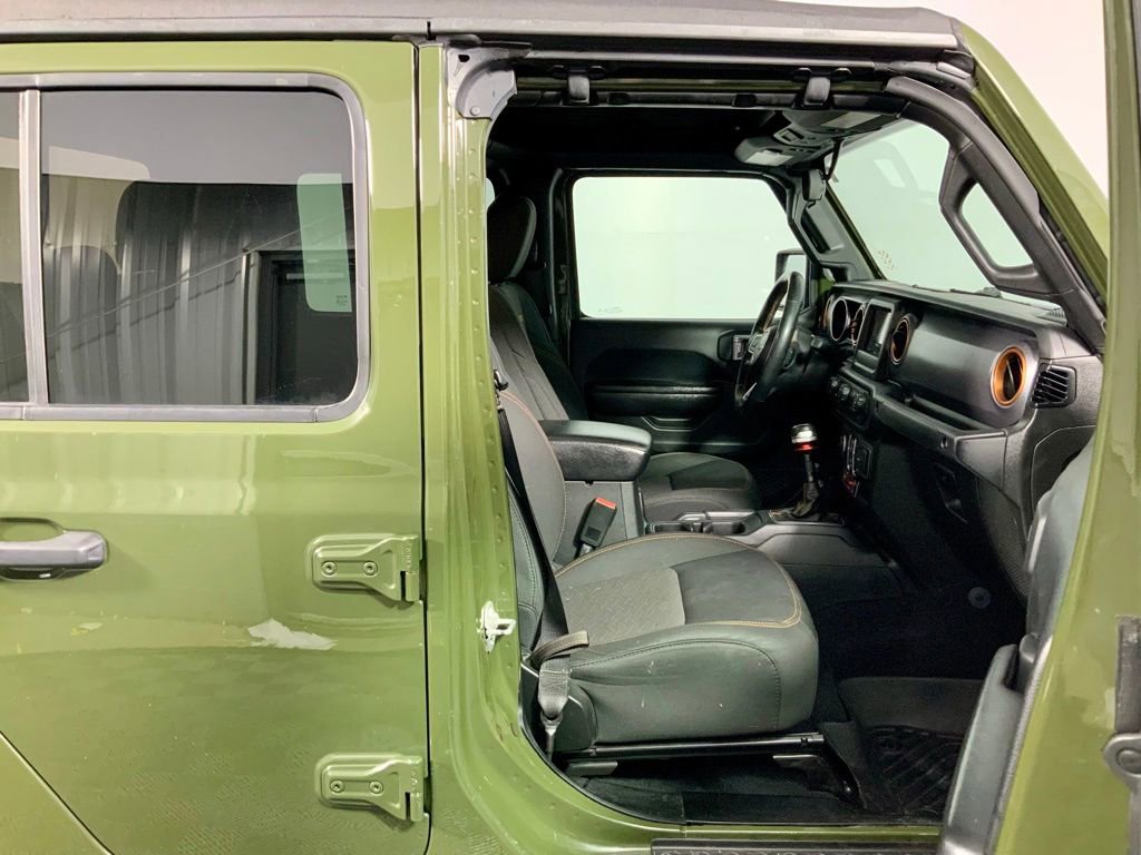 Used 2021 Jeep Gladiator Mojave w/ Cold Weather Group image 31
