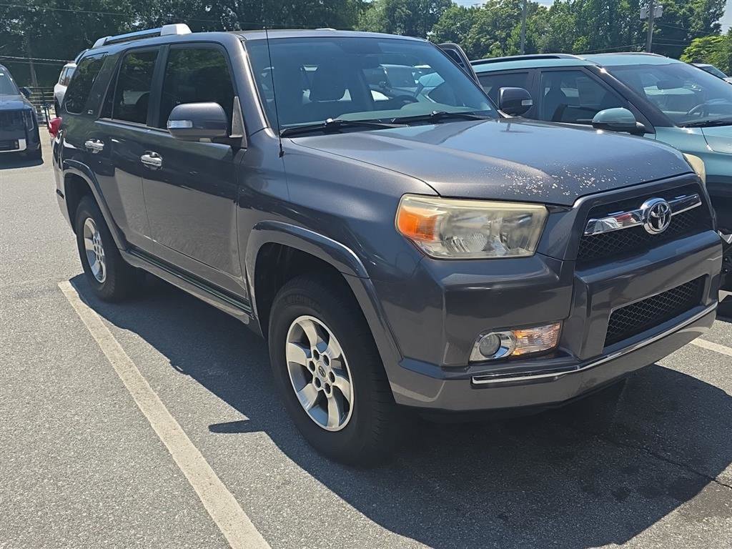 Used 2011 Toyota 4Runner SR5 w/ Convenience Pkg AWD/4WD image 2