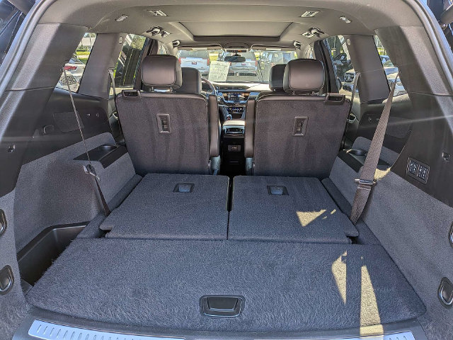 Certified 2025 Cadillac XT6 Premium Luxury AWD/4WD image 16
