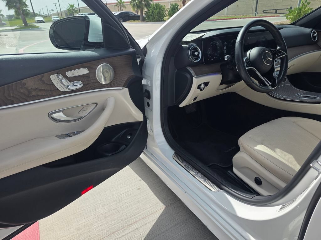 Used 2022 Mercedes-Benz E 350 Sedan image 11