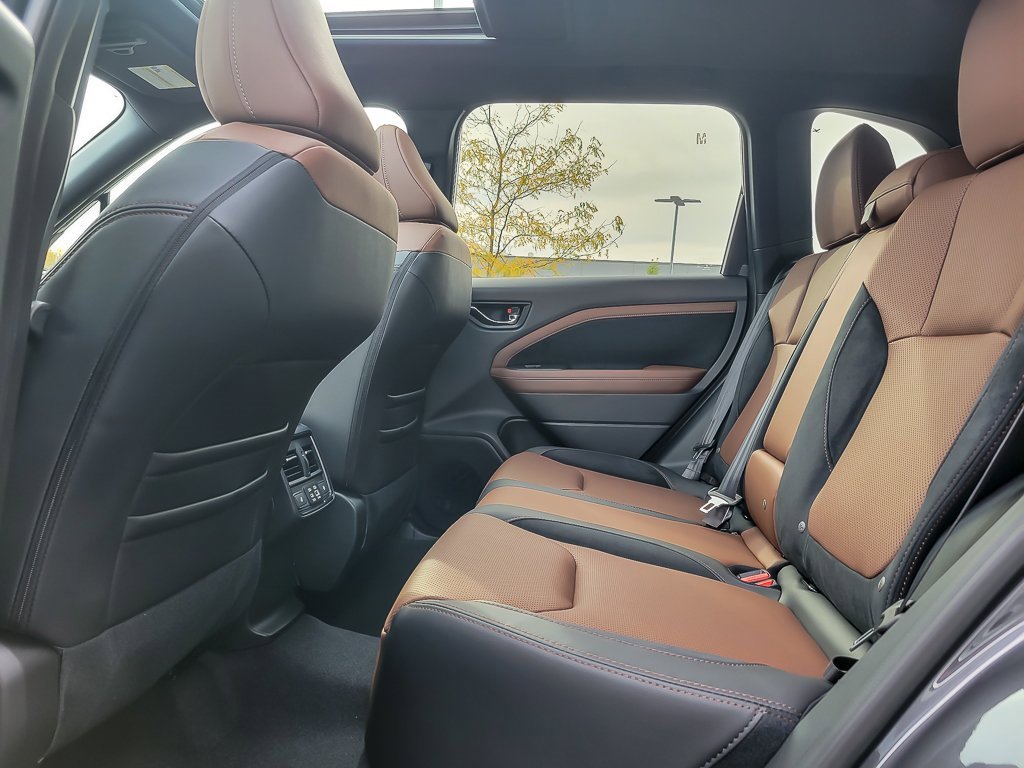 New 2025 Subaru Forester Touring image 9