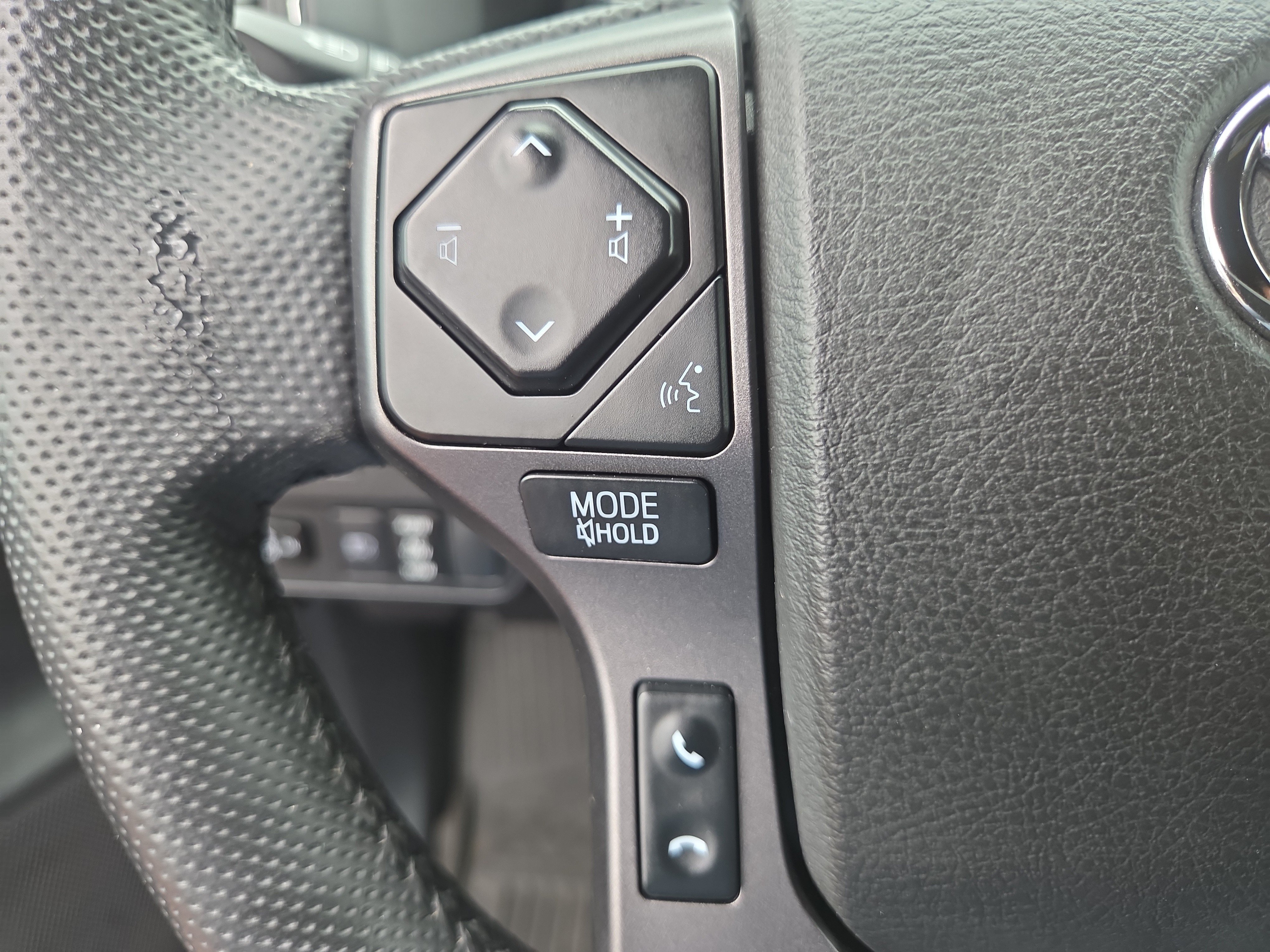 Certified 2023 Toyota Tacoma TRD Sport w/ Advanced Technology Package AWD/4WD image 28