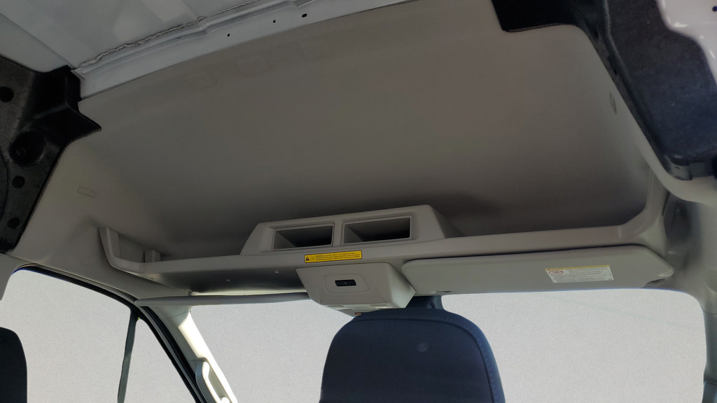 New 2026 Ford Transit 250 148 Medium Roof RWD image 15
